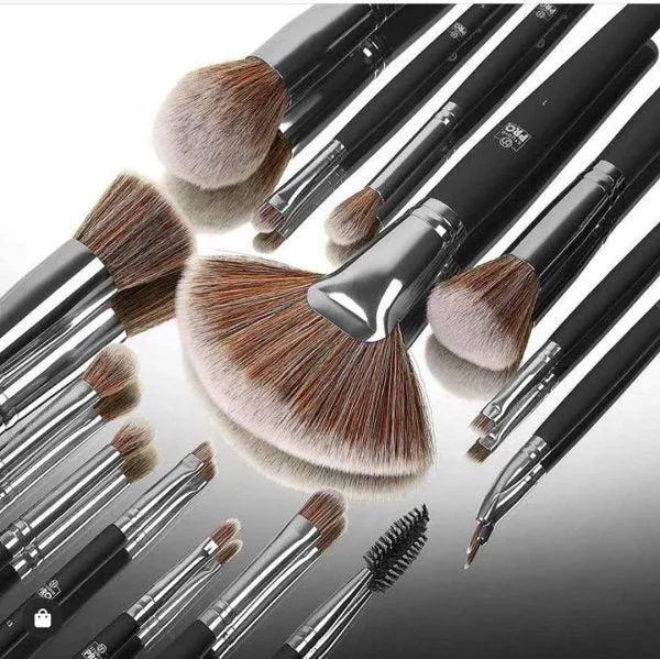 Beautiful Essential Make up Brushes 13 Pcs Complete Set